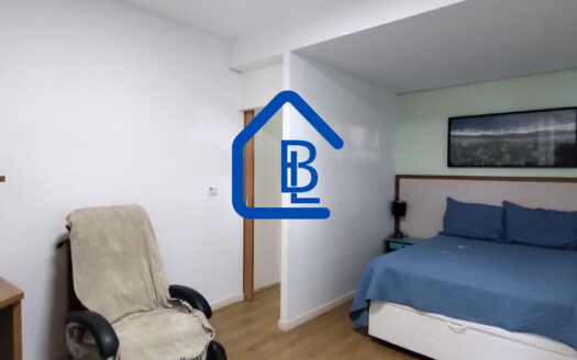 Casa no bairro Jardim Europa com 4 quartos e garagem para 4 carros
